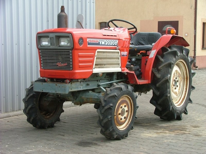 Mini traktorek Yanmar YM2020D, 20KM, 4x4 — zdjęcie 4