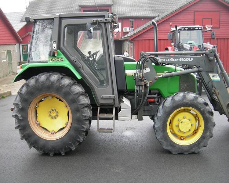 John Deere 3200 X, — zdjęcie 2