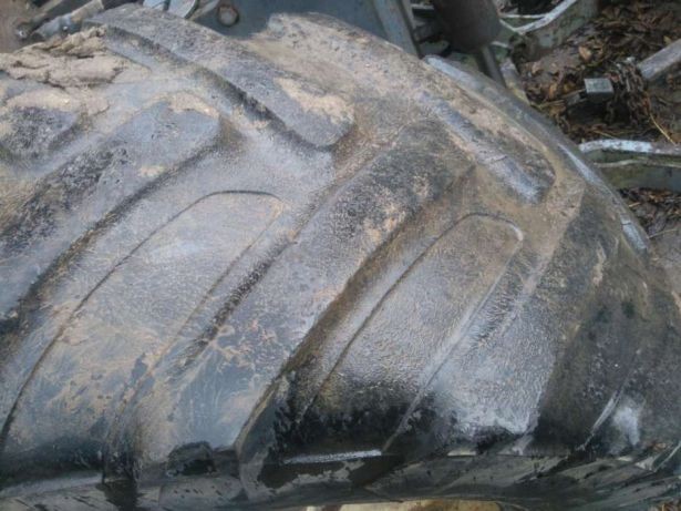 Opony,koła kompletne 480/70r30 części new holland 8670,8970,8770,g 170 — zdjęcie 1