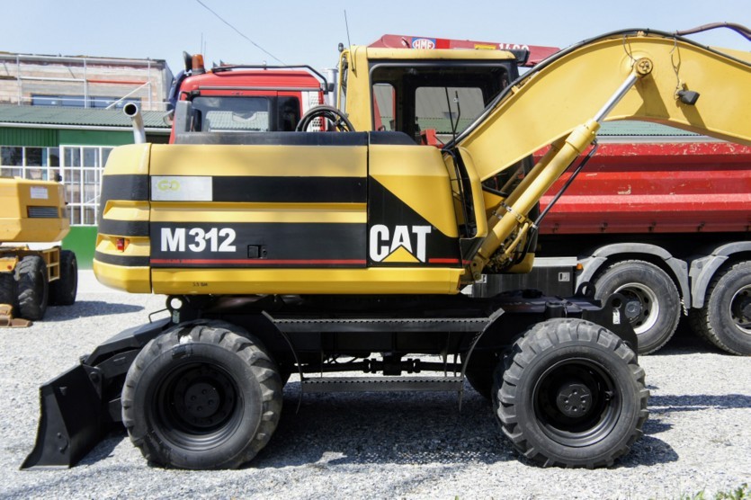 Koparka kołowa CATERPILLAR M 312, 1999r, silnik po kapitalnym remoncie — zdjęcie 2