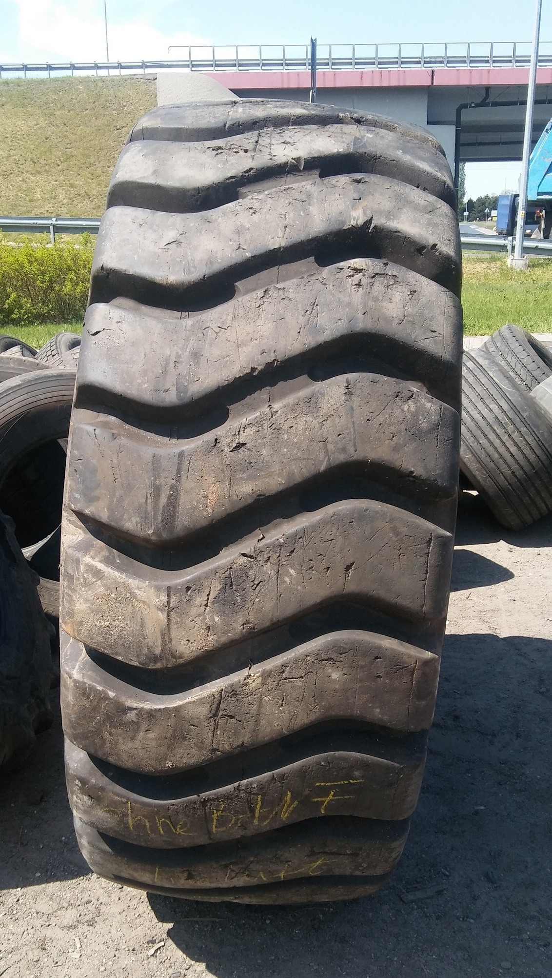 (G1247) Opona 26.5-29 EM  Mitas 