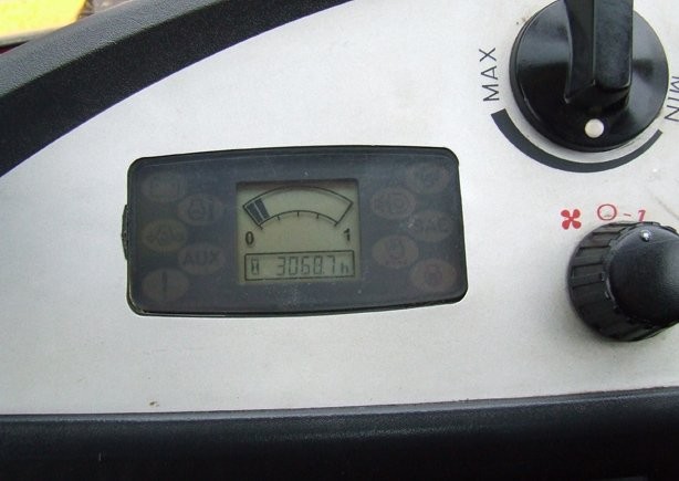 Minikoparka JCB 8045 ZTS, rok 2006. — zdjęcie 3