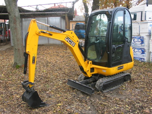 JCB 8014 z 2013 roku - koparkikrakow.pl — zdjęcie 4