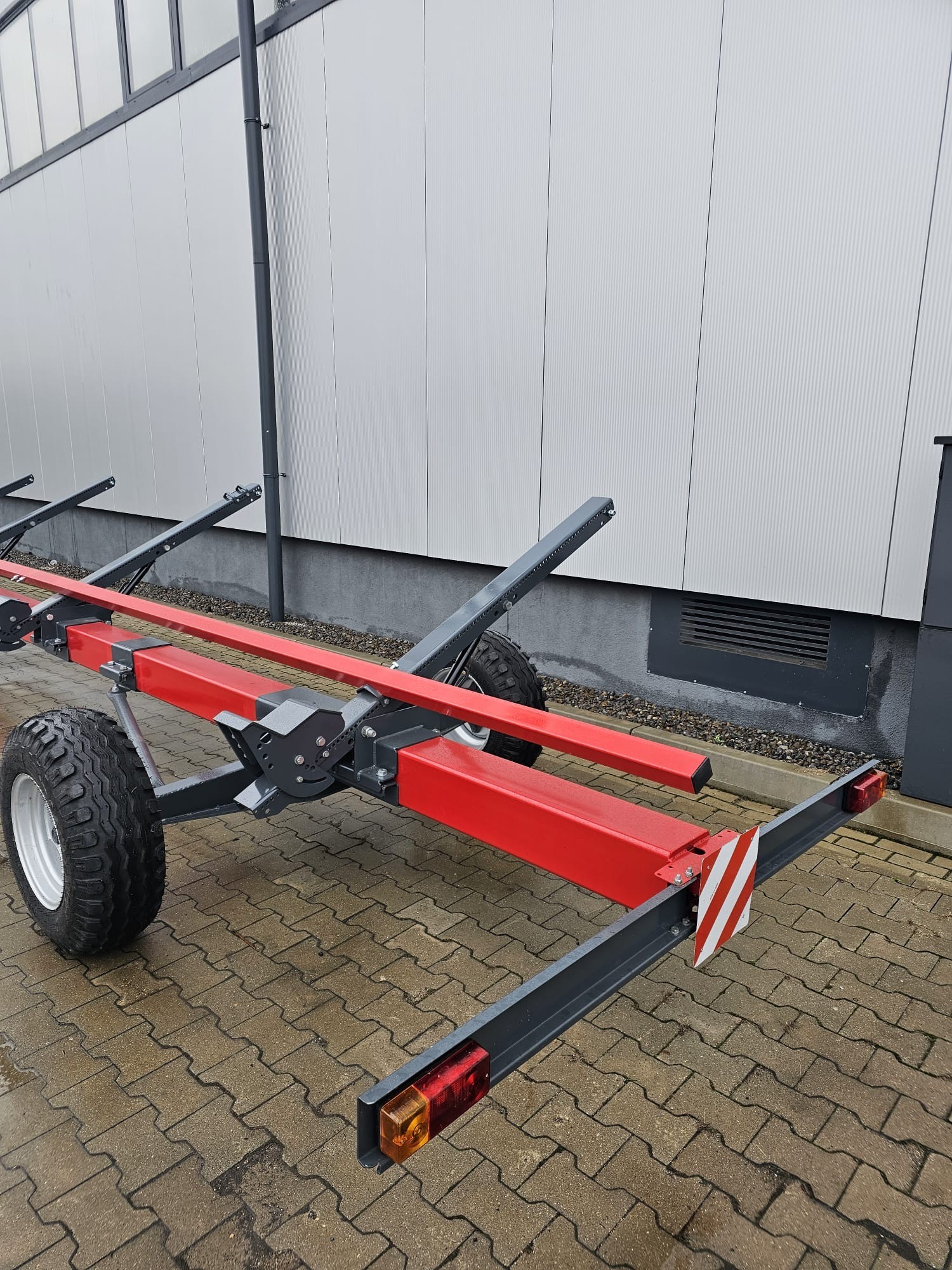 Wózek transportowy do hederu- różne typy — zdjęcie 4
