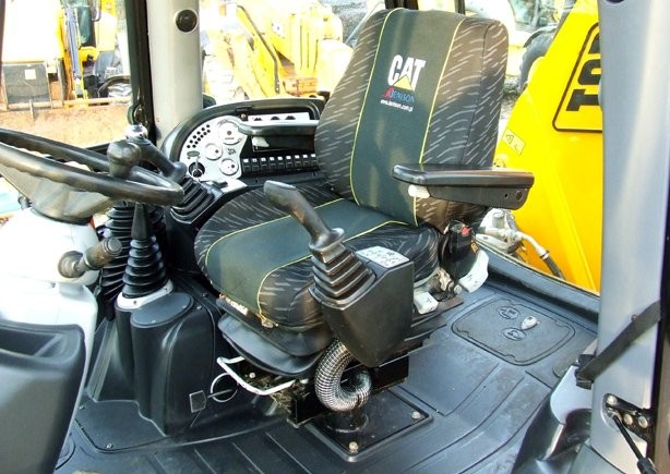 koparko ładowarka JCB 3CX Contractor EC' — zdjęcie 3