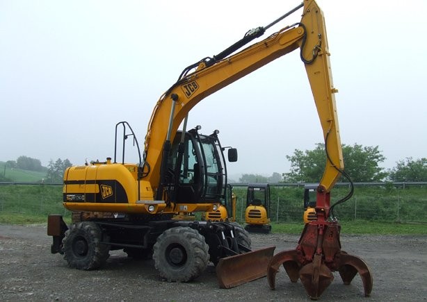 Koparka kołowa JCB JS 130W z roku 2009 — zdjęcie 2
