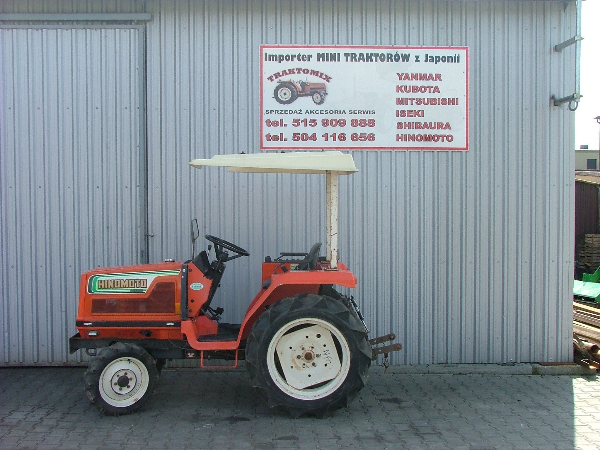 Mini traktorek Hinomoto N189, 19KM, 4x4 — zdjęcie 1