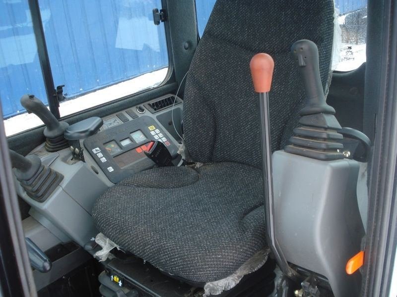 Bobcat E42 Minikoparka — zdjęcie 5