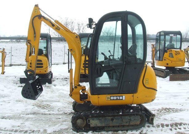 minikoparka JCB 8018 - rok 2008. — zdjęcie 1