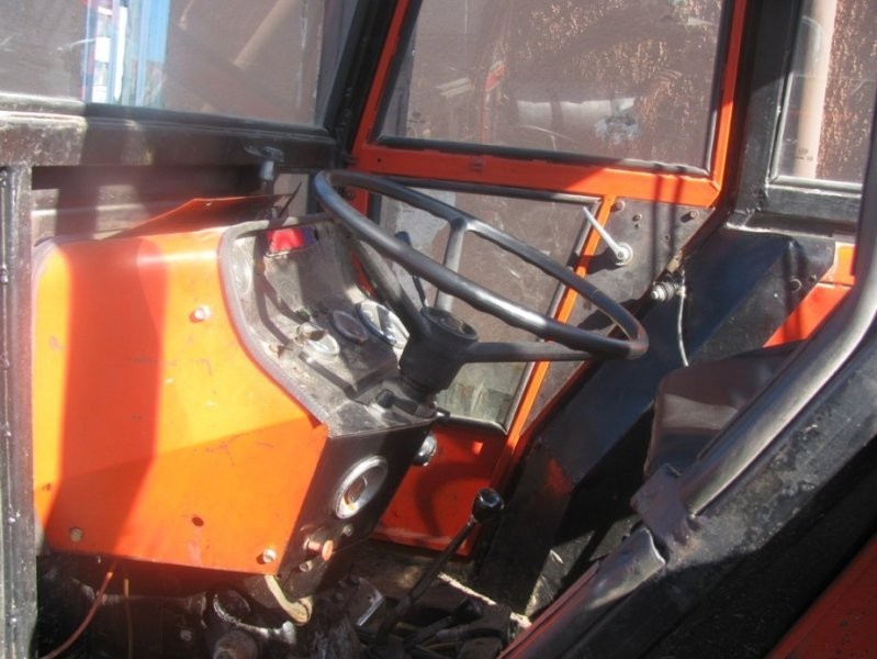 ciągnik MF 255 — zdjęcie 4