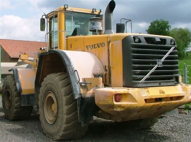 Ładowarka kołowa Volvo L 180 E — zdjęcie 1