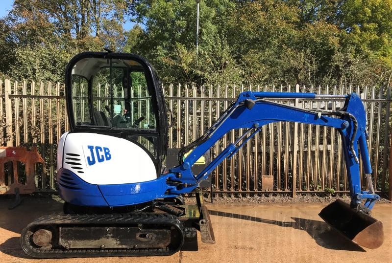 Sprzedam JCB 8025 ZTS z 2006 roku - 2500kg — zdjęcie 1