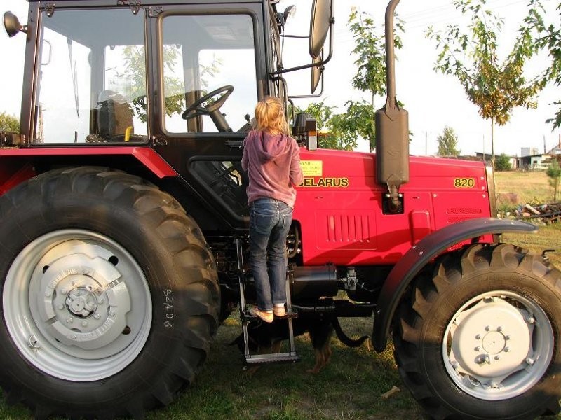 AGROTRAK-MTZ,BELARUS,JUMZ,LTZ,T-100,T-130,DT-75 — zdjęcie 1