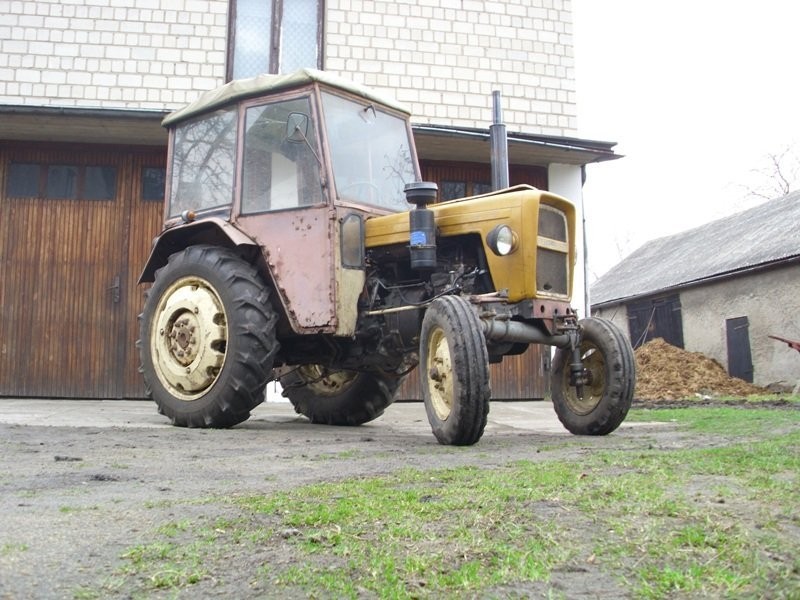 Ursus C-330 — zdjęcie 1