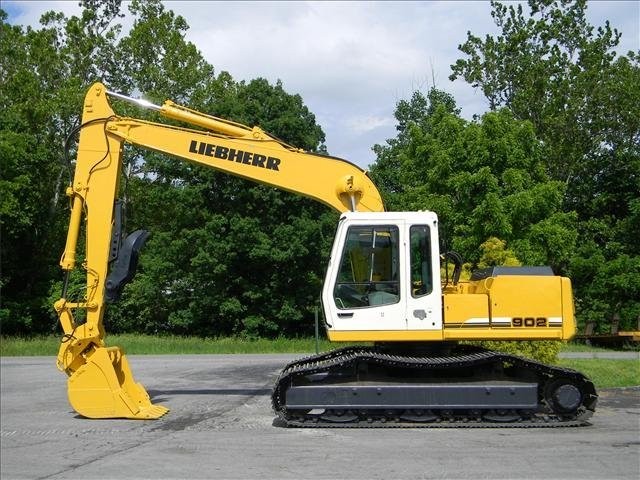 1998 LIEBHERR 902