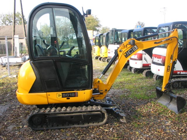 JCB 8018 z 2013 roku - sprzedam minikoparkę Kraków — zdjęcie 4