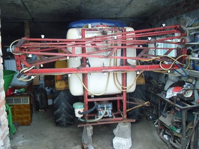 Sprzedam opryskiwacz 400l