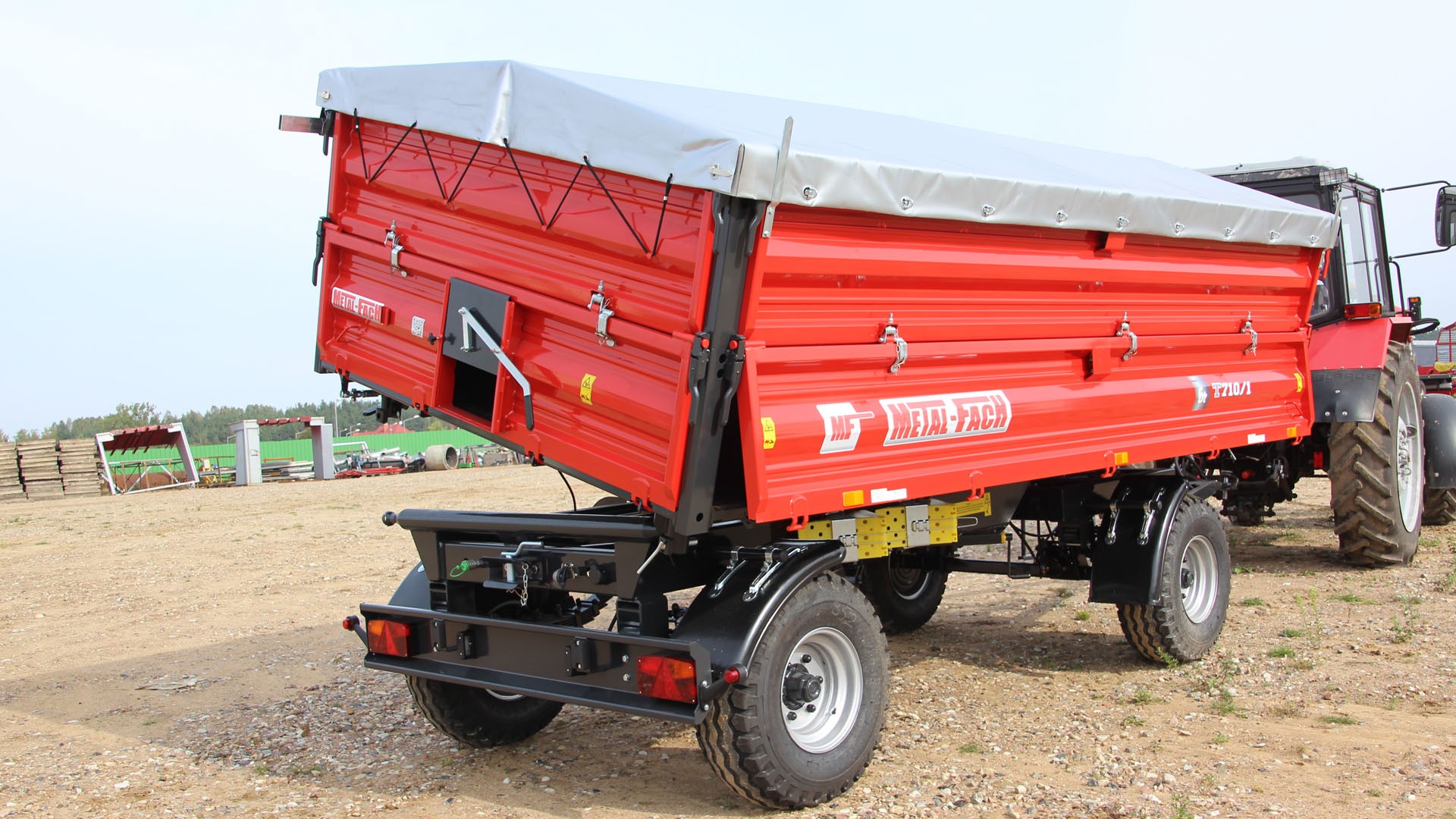 Przyczepa rolnicza Metal-Fach T710/2 – 8t — zdjęcie 3