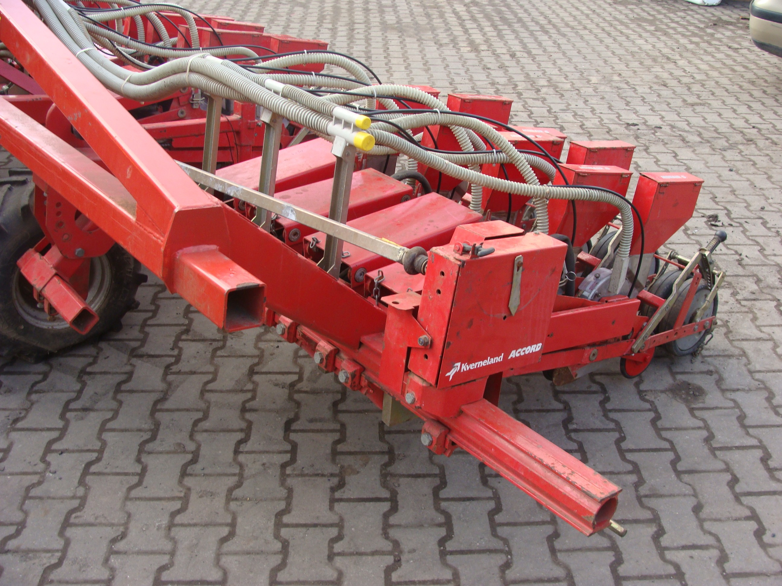 siewnik punktowy Accord Kverneland miniair s, cebuli buraczka marchew — zdjęcie 4