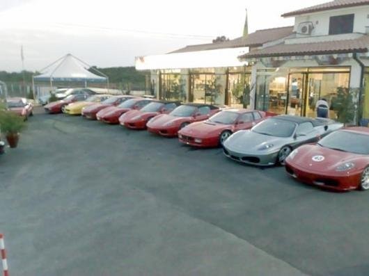 Ferrari od 35 tys euro, kilka sztuk.