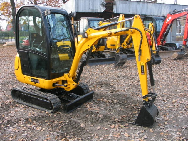koparkikrakow.pl - JCB 8018 2011 sprzedam koparkę — zdjęcie 3