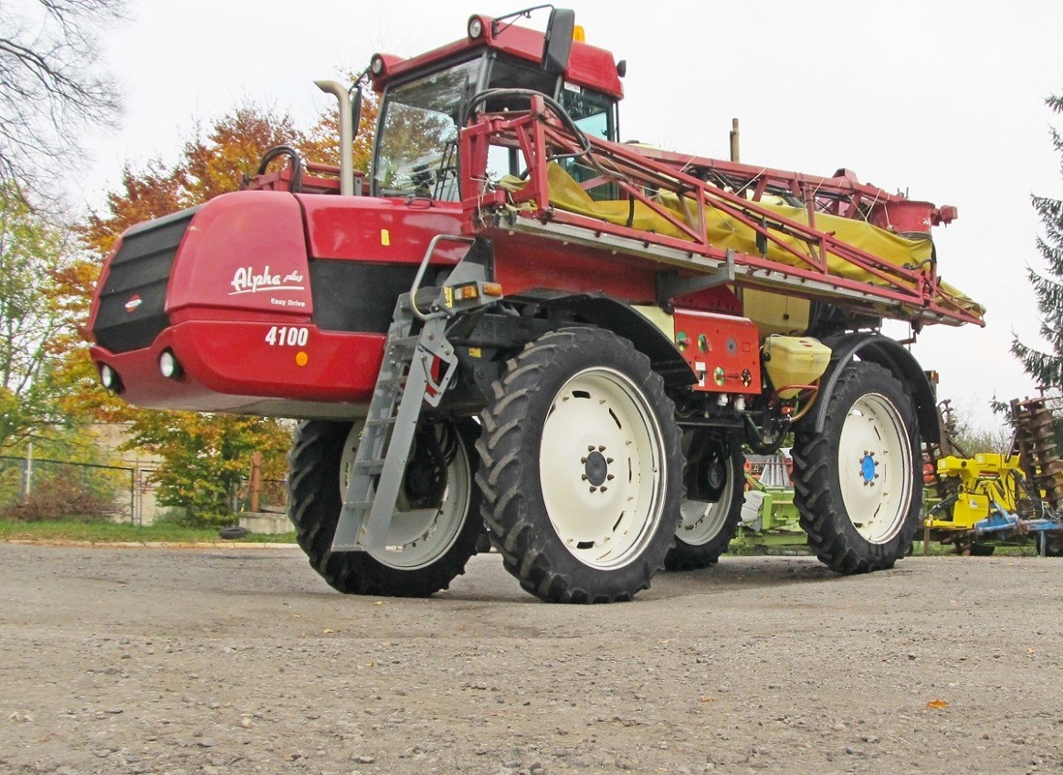 OPRYSKIWACZ HARDI 4100 TWIN FORCE - 40 KM/H - 27 M - 2006 ROK — zdjęcie 1