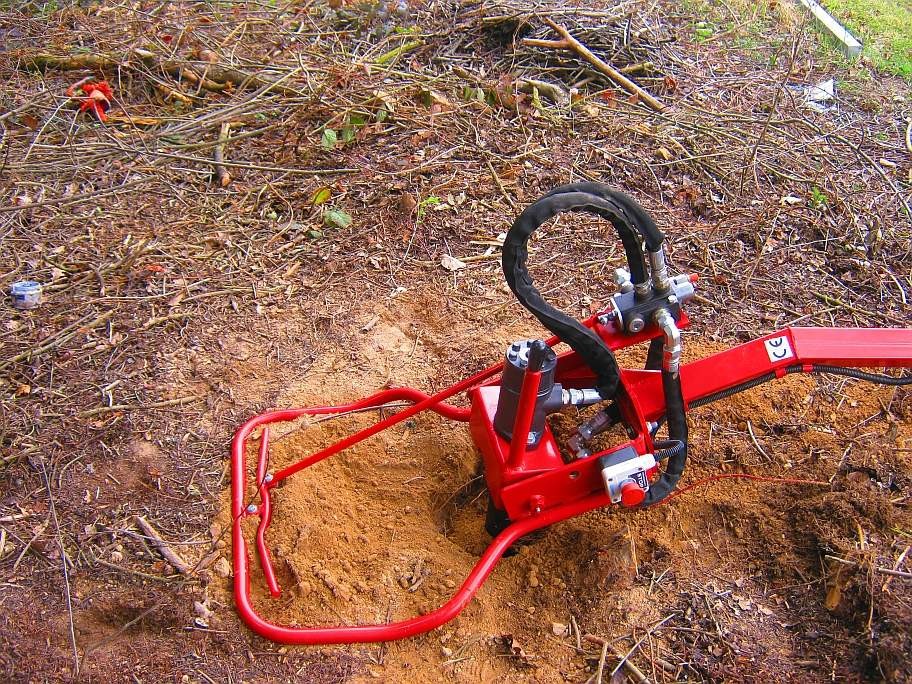Wiertnica hydrauliczna glebowa o napędzie spalinowym 13 KM,  — zdjęcie 8