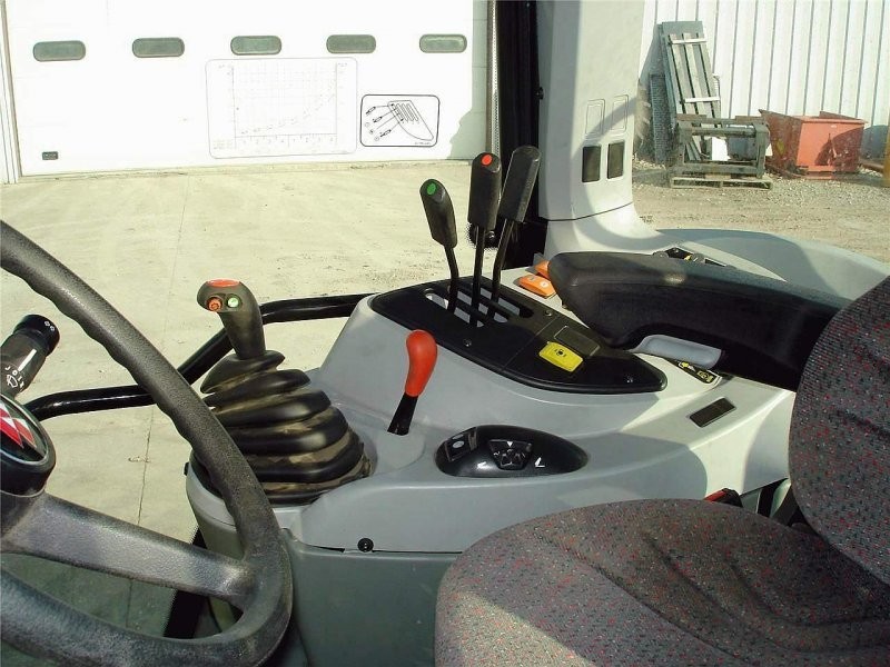2005 Massey Ferguson 5455 — zdjęcie 3