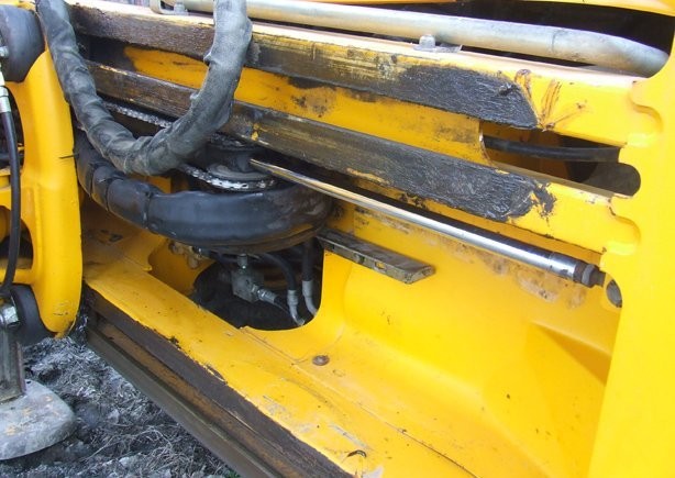 JCB 3CX z roku 2005 — zdjęcie 2