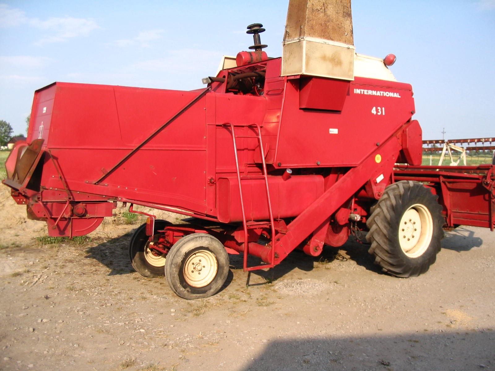 Kombajn International 431 — zdjęcie 8