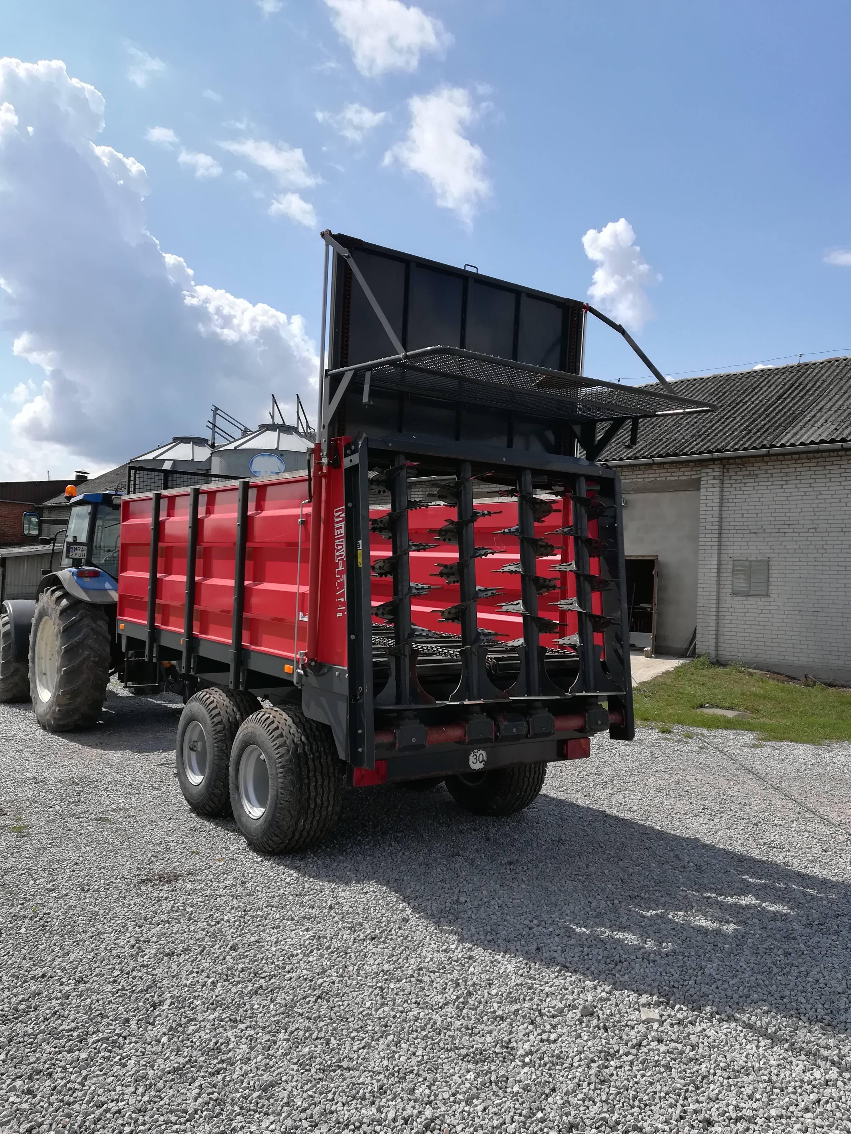 Rozrzutnik Metal Tech 8 ton — zdjęcie 1
