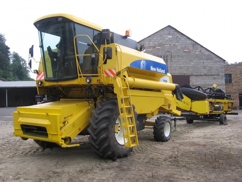 NEW HOLLAND TC 56 — zdjęcie 2