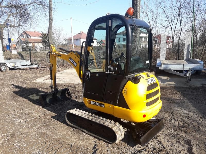 Sprzedam JCB 8018 2015 - minikoparki - dwie sztuki — zdjęcie 3