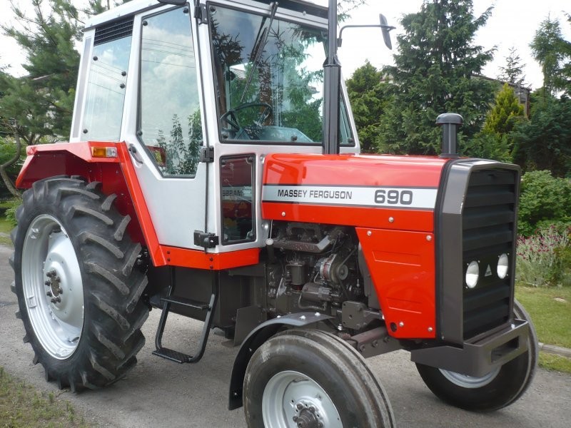 MASSEY FERGUSON 690 — zdjęcie 2
