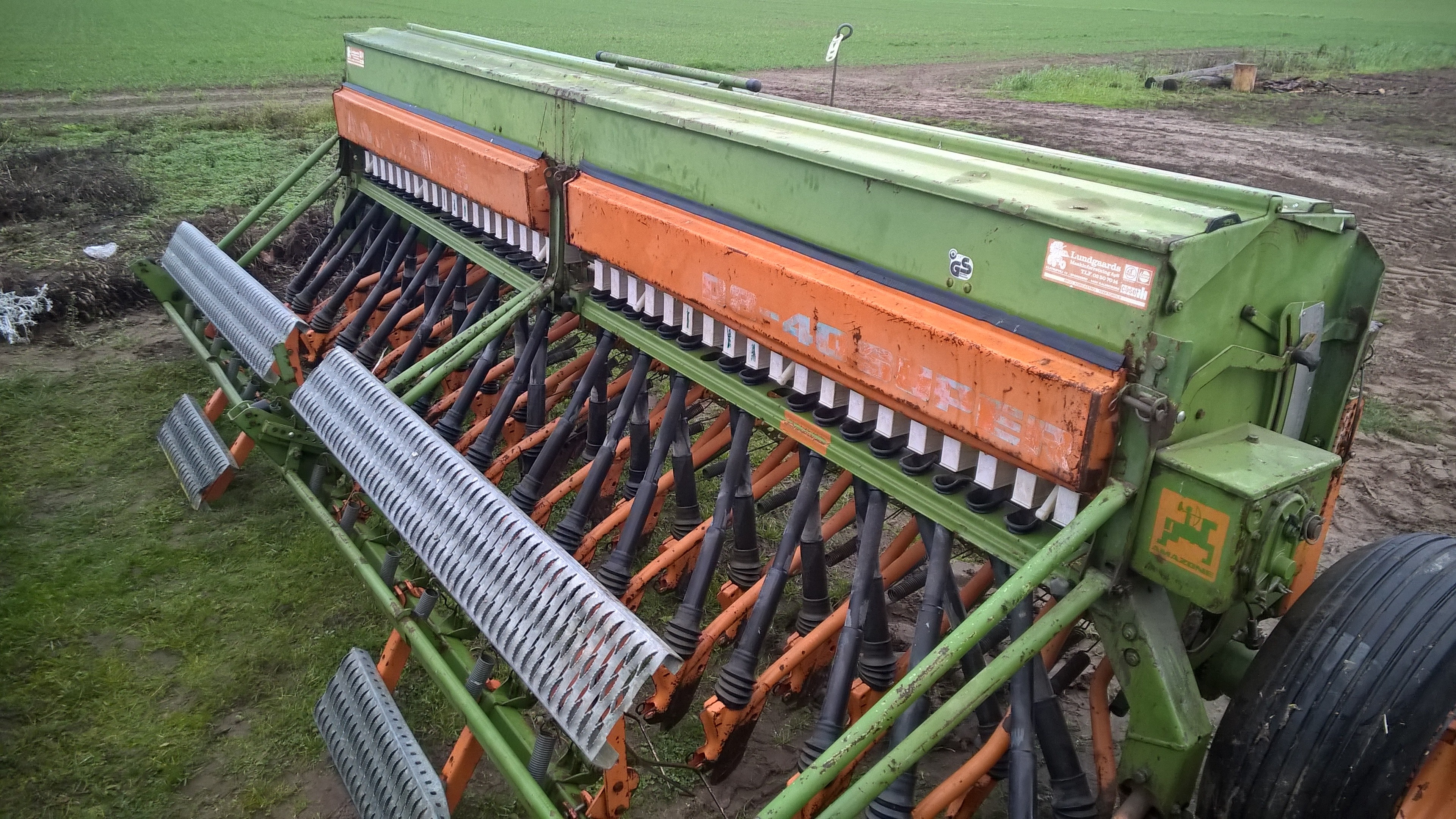 Agregat uprawowo siewny KVERNELAND + AMAZONE D8 40 SUPER 4 metry — zdjęcie 3