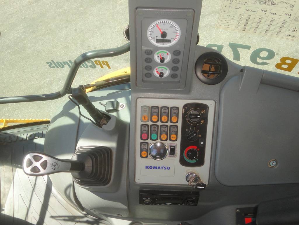Komatsu WB 97 R-5 — zdjęcie 5