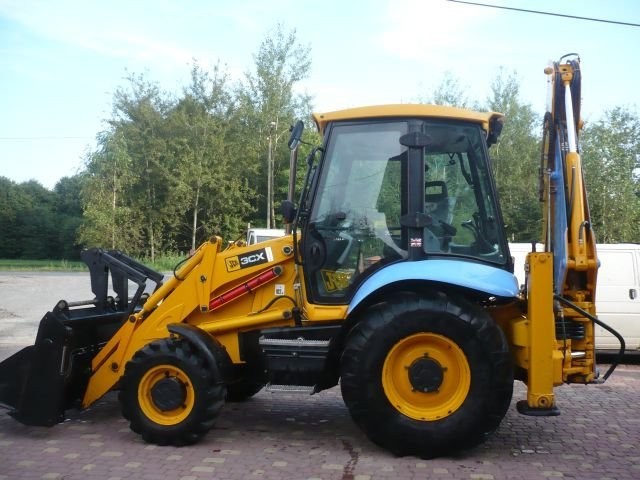 SPRZEDAŻ MASZYN BUDOWLANYCH JCB — zdjęcie 5