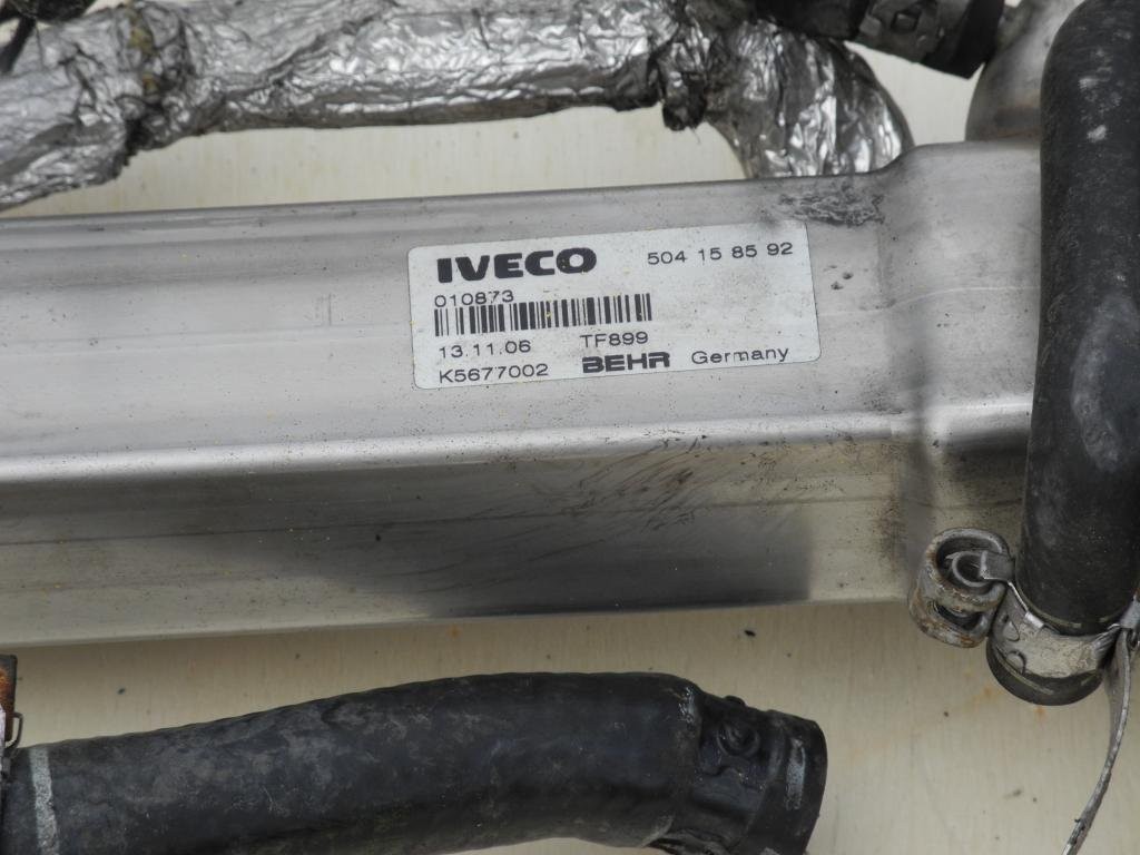 ZAWÓR EGR CHŁODNICZKA IVECO DAILY 2.3 HPT 35S14 — zdjęcie 2