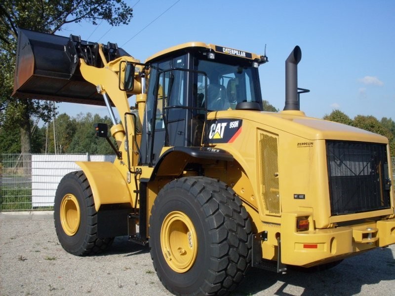 Ładowarka czołowa Caterpillar 950 H — zdjęcie 1