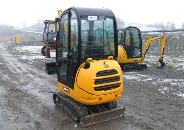 Minikoparka gąsienicowa JCB 8016 z roku 2007., — zdjęcie 2