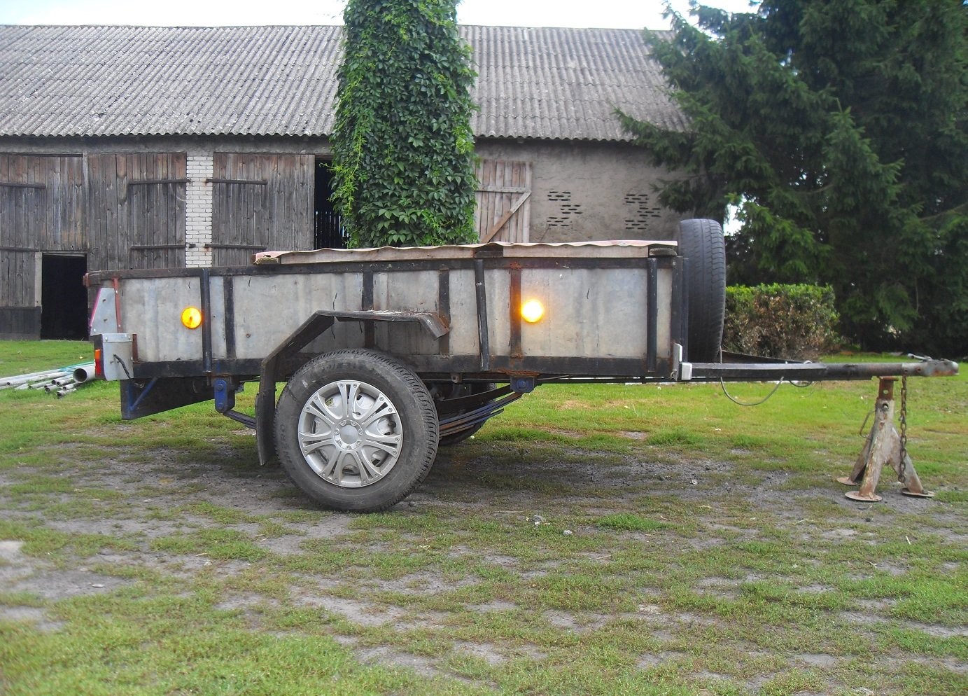 Sprzedam przyczepkę samochodową — zdjęcie 2