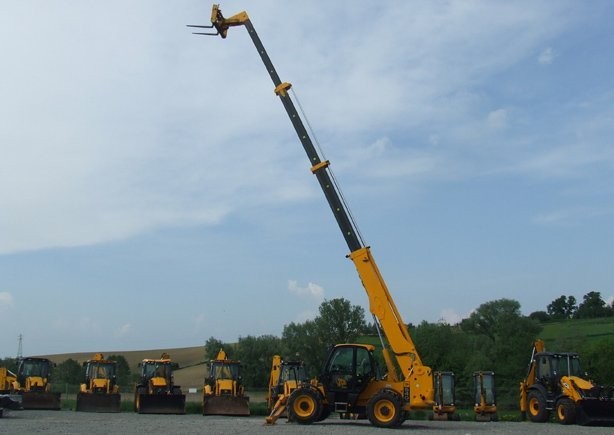 JCB 535-125 / JCB 540-170 - ładowarki teleskopowe — zdjęcie 4