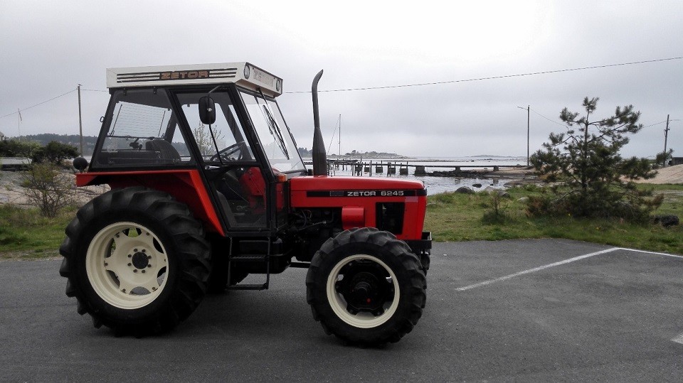 Ciągnik Zetor 6245/1992 — zdjęcie 2