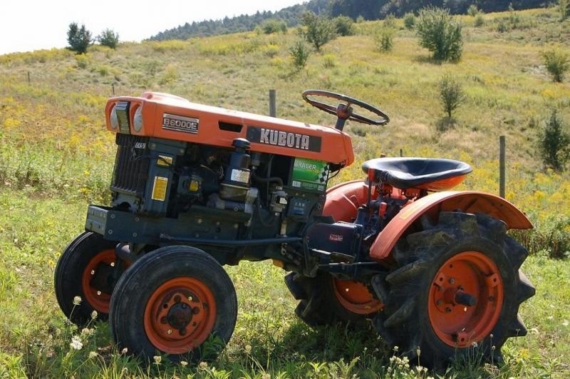 Kubota B6000E