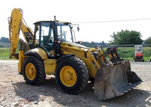 koparko ładowarka Komatsu WB 97s z roku 2006... — zdjęcie 2