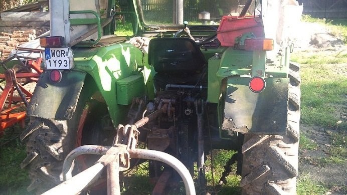 CIĄGNIK LAMBORGHINI STAN BARDZO DOBRY 4X4 — zdjęcie 4