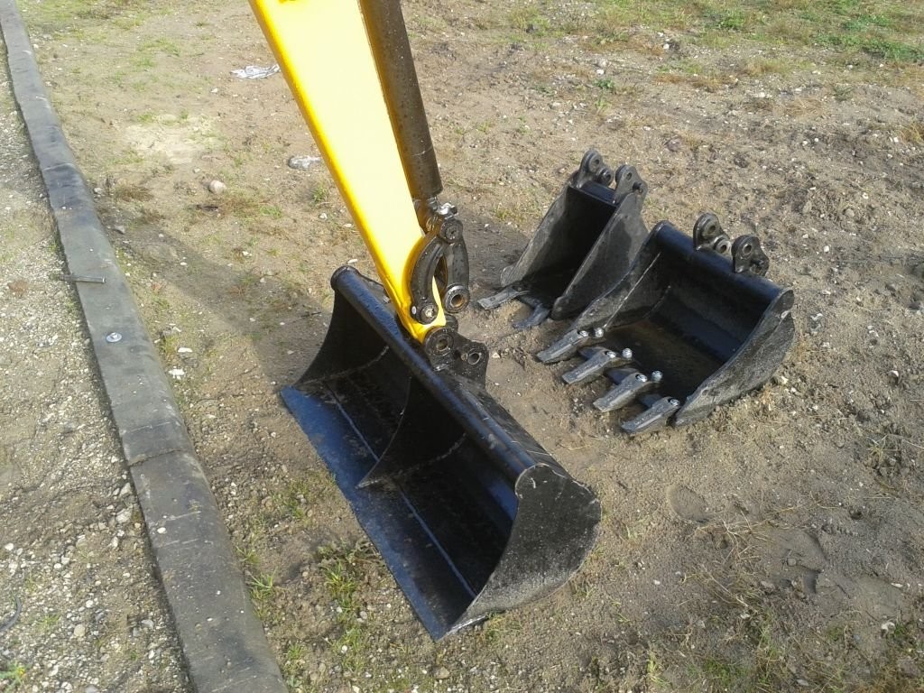 JCB 8018 CTS SUPER NOWA 19KM  LEASING GWR — zdjęcie 4