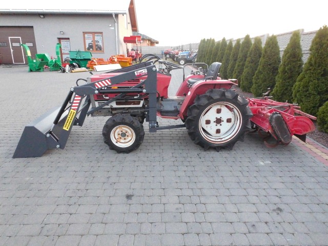 Shibaura P17 4x4 17 PS ładowacz czołowy TUR mini traktor — zdjęcie 4