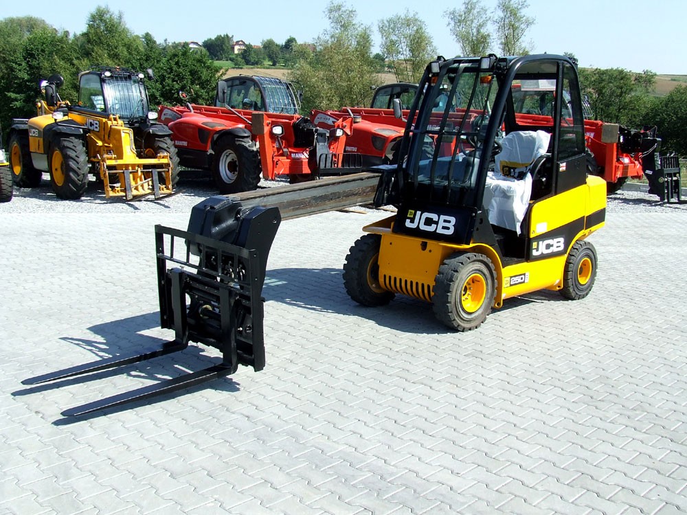 Wózek widłowy Teleskopowy JCB TELETRUK TLT 25D — zdjęcie 2