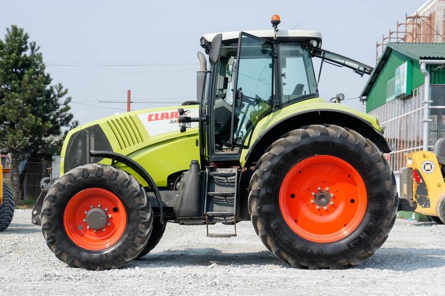 CIĄGNIK KOŁOWY CLAAS AXION 820, 2009r, 205 000 zł netto — zdjęcie 3